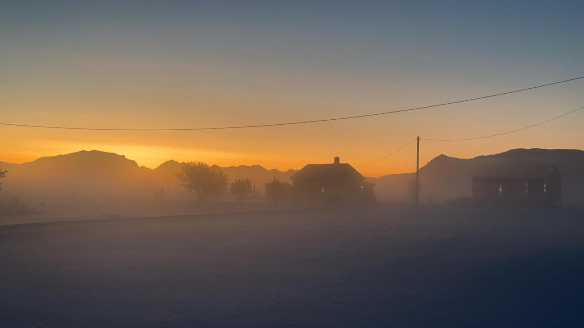 Saupstad  Unique Barnhouse In Amazing Gimsoy In Lofoten מראה חיצוני תמונה